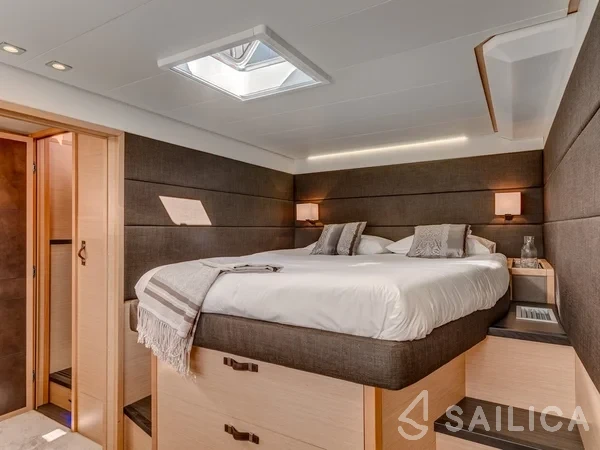 Lagoon 630 - Yacht Charter Sailica