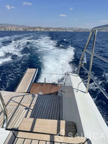 Lagoon 630 - Yacht Charter Sailica