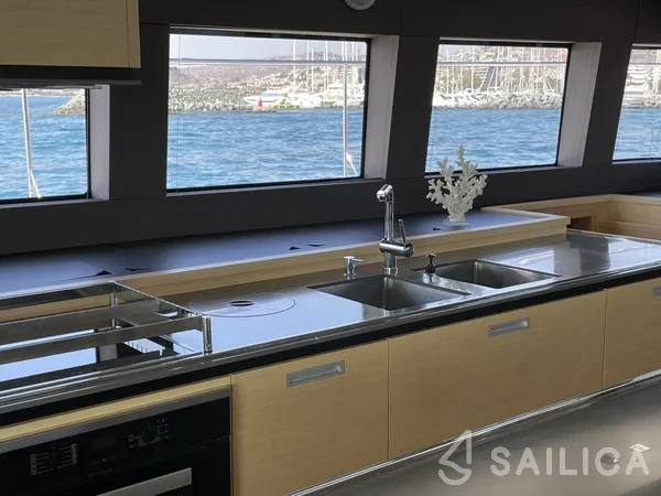 Lagoon 630 - Yacht Charter Sailica