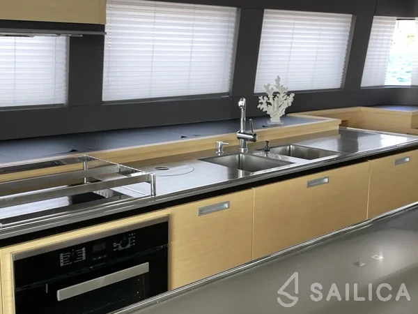 Lagoon 630 - Yacht Charter Sailica