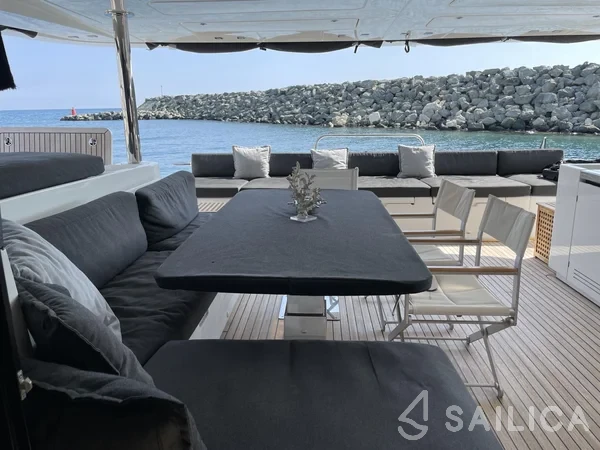 Lagoon 630 - Yacht Charter Sailica