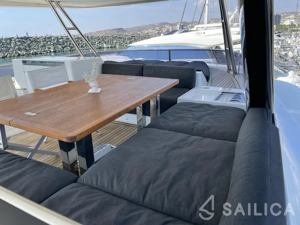 Lagoon 630 - Yacht Charter Sailica