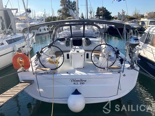 Oceanis 40.1 - Yacht Charter Sailica