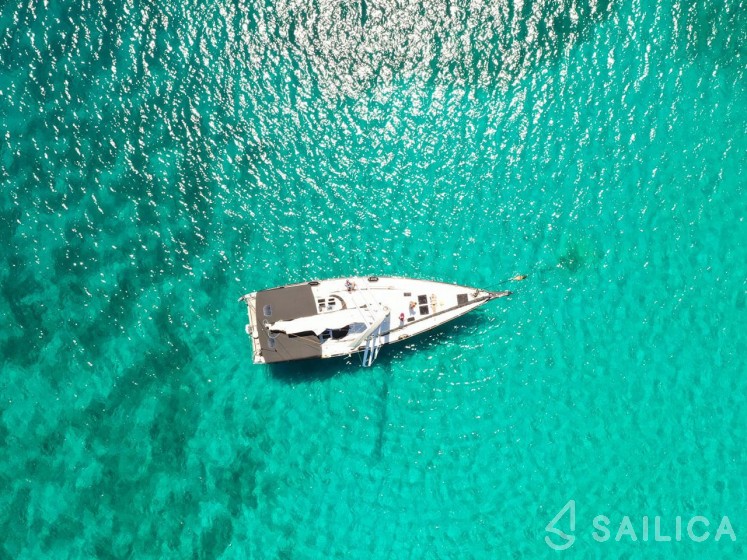 More 55 - Yacht Charter Sailica