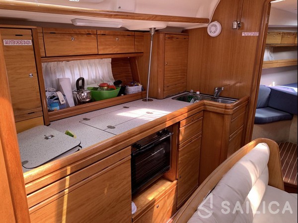 Bavaria 39 Cruiser - Yacht Charter Sailica