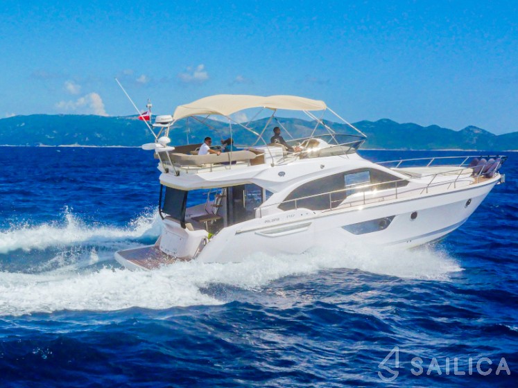 Sessa Fly 47 - Yacht Charter Sailica