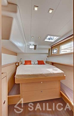 Lagoon 450 - 4 + 2 cab. - Yacht Charter Sailica