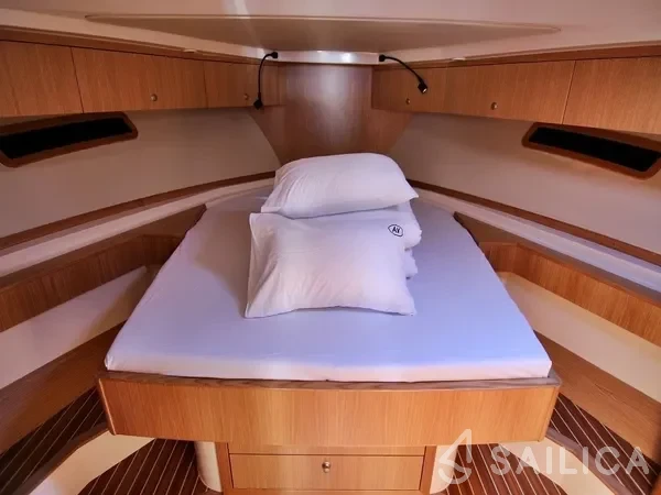 Adriana 44 - Yacht Charter Sailica