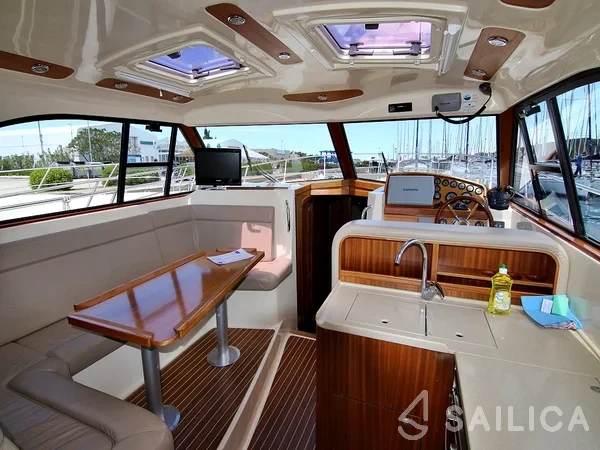 Adriana 44 - Yacht Charter Sailica