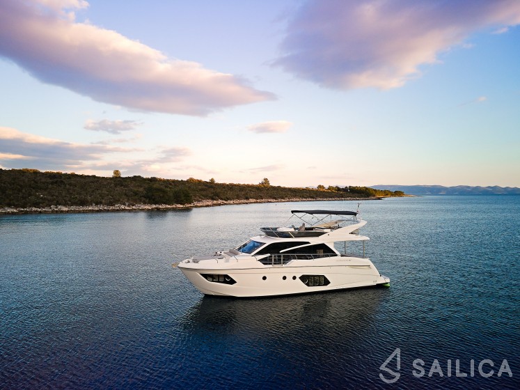 Absolute 50 Fly - Yacht Charter Sailica