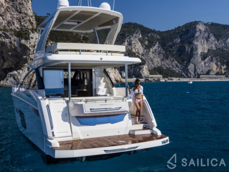Absolute 50 Fly - Yacht Charter Sailica