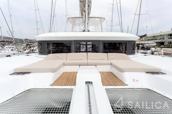 Lagoon 50 - Yacht Charter Sailica