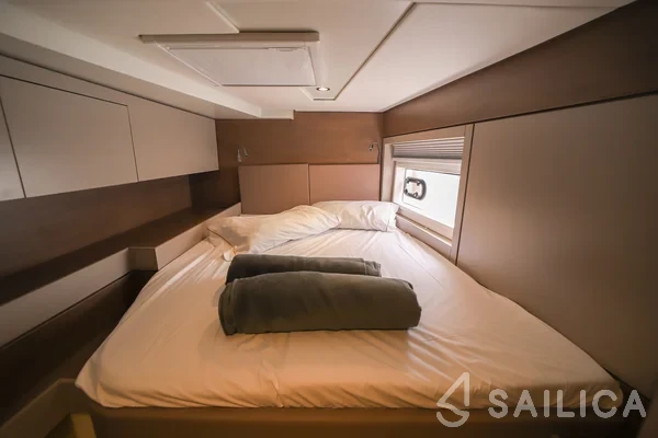 Bali 4.6 - Yacht Charter Sailica