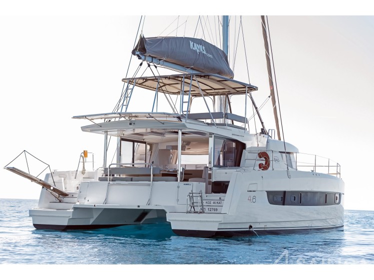 Bali 4.6 - Yacht Charter Sailica