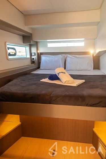 Bali 4.2 - Yacht Charter Sailica