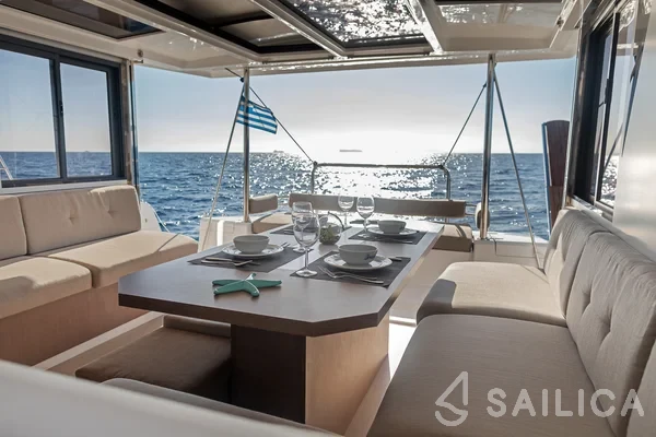 Bali 4.2 - Yacht Charter Sailica