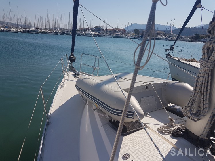 Bavaria 41 Cruiser - Yacht Charter Sailica