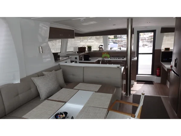 Bali 4.2 - Yacht Charter Sailica