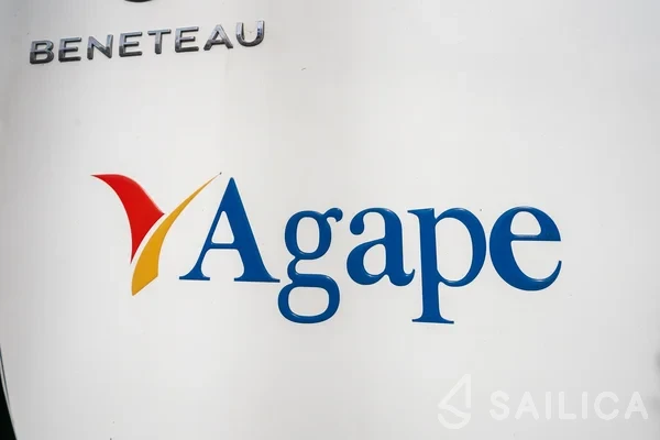 Oceanis 51.1 - Yacht Charter Sailica