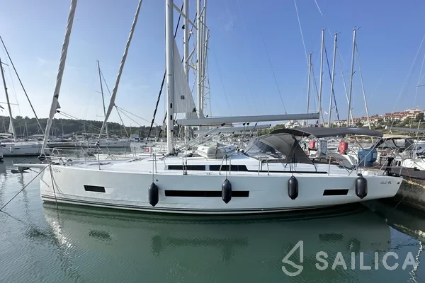 Hanse 460 - Yacht Charter Sailica