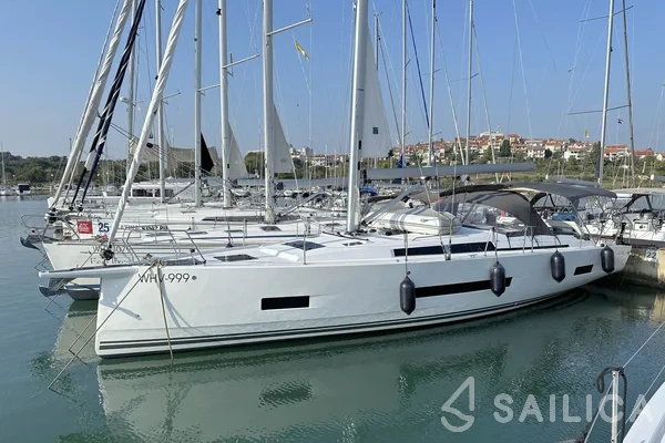 Hanse 460 - Yacht Charter Sailica
