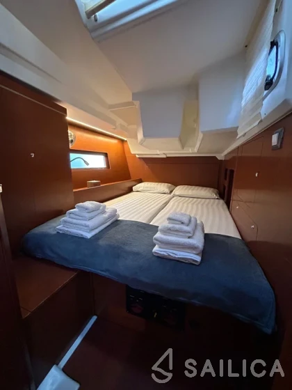 Oceanis 46.1 - Yacht Charter Sailica