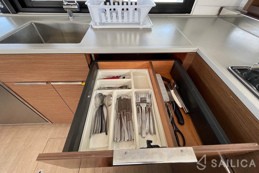 Lagoon 46  - Yacht Charter Sailica