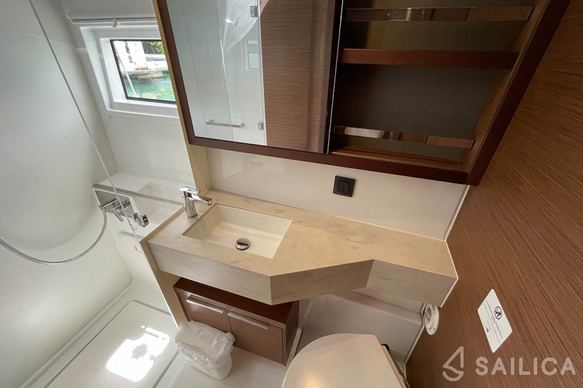 Lagoon 46  - Yacht Charter Sailica