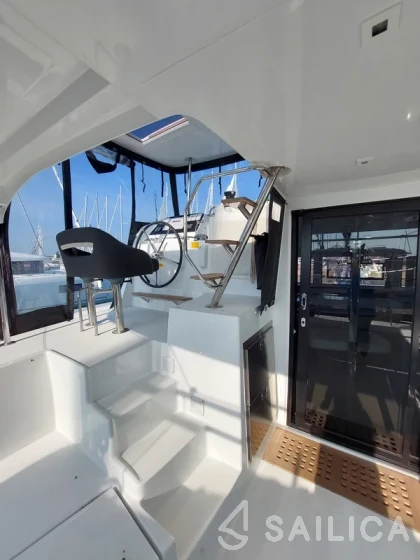 Lagoon 42 - Yacht Charter Sailica