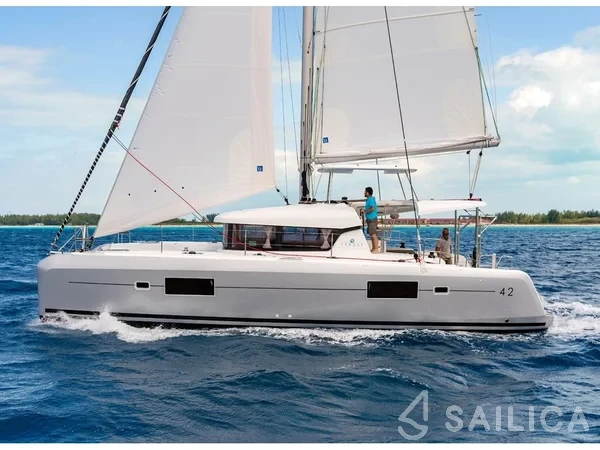 Lagoon 42 - Yacht Charter Sailica