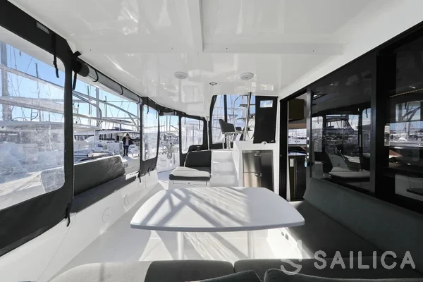 Lagoon 42 - Photo #110 Lagoon 42 - Yacht Charter Sailica