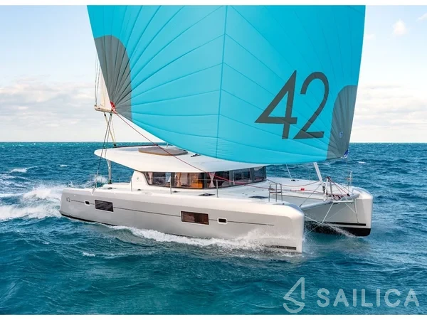Lagoon 42 - Yacht Charter Sailica