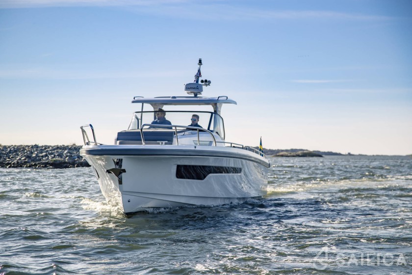 Nimbus Tender T11 - Yacht Charter Sailica