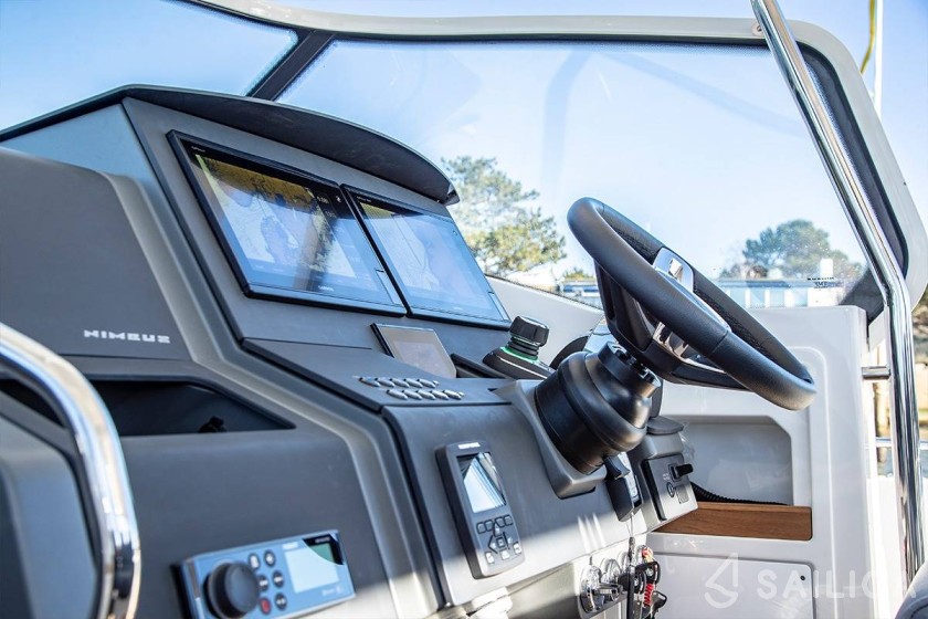 Nimbus Tender T11 - Yacht Charter Sailica