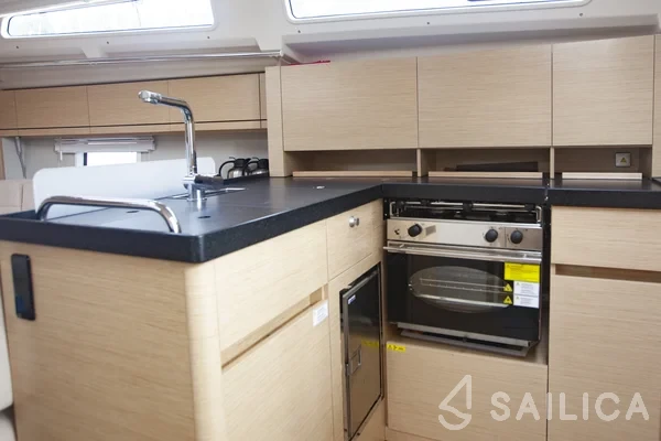 Hanse 388 - Yacht Charter Sailica