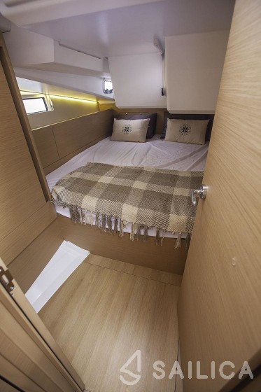 Sun Odyssey 490 - Yacht Charter Sailica