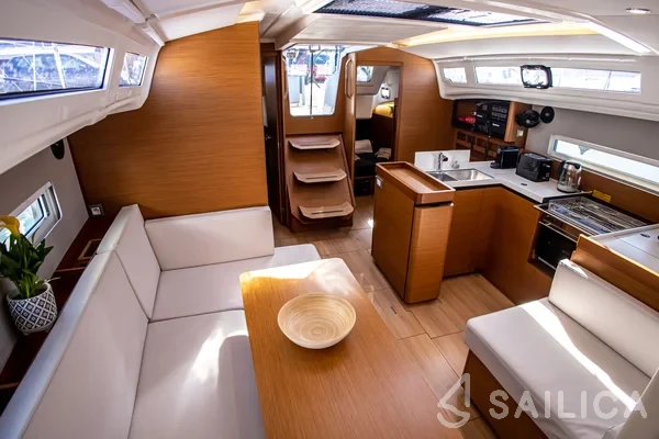 Sun Odyssey 410 - Yacht Charter Sailica