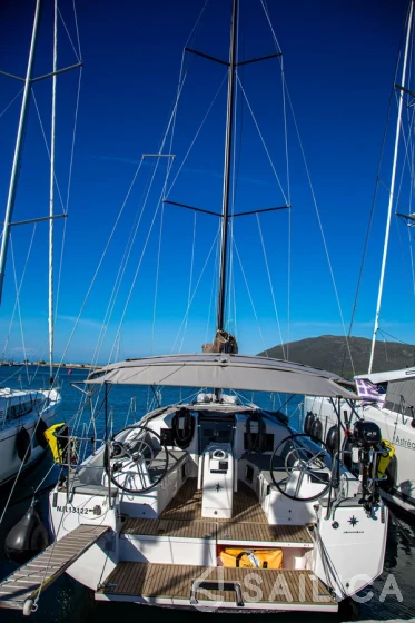 Sun Odyssey 410 - Yacht Charter Sailica