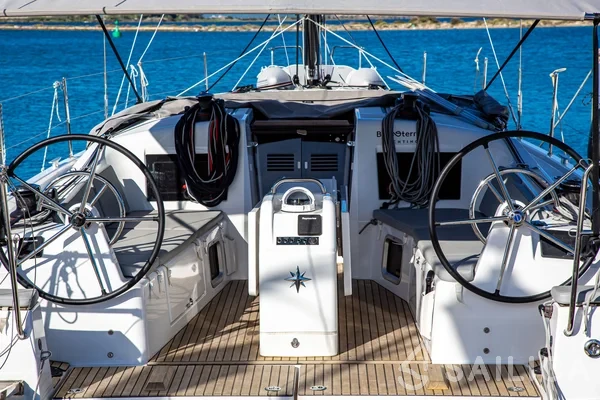 Sun Odyssey 410 - Yacht Charter Sailica