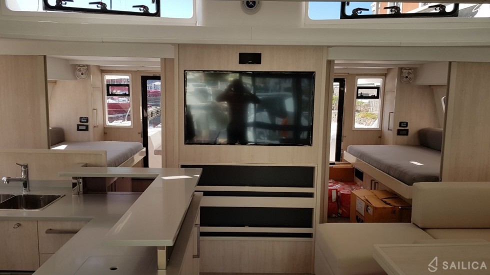 Leopard 58 - Yacht Charter Sailica