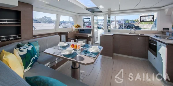 Leopard 42 - Yacht Charter Sailica