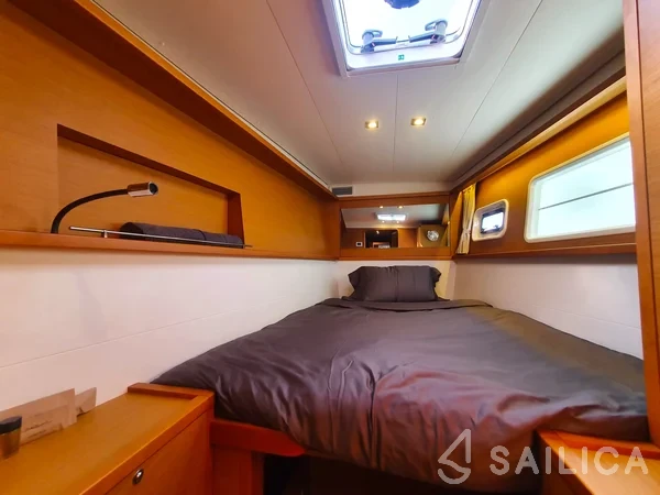 Lagoon 450  Flybridge - Yacht Charter Sailica