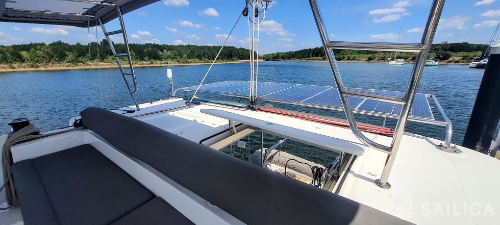 Lagoon 450  Flybridge - Yacht Charter Sailica