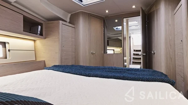Oceanis 46 - Yacht Charter Sailica