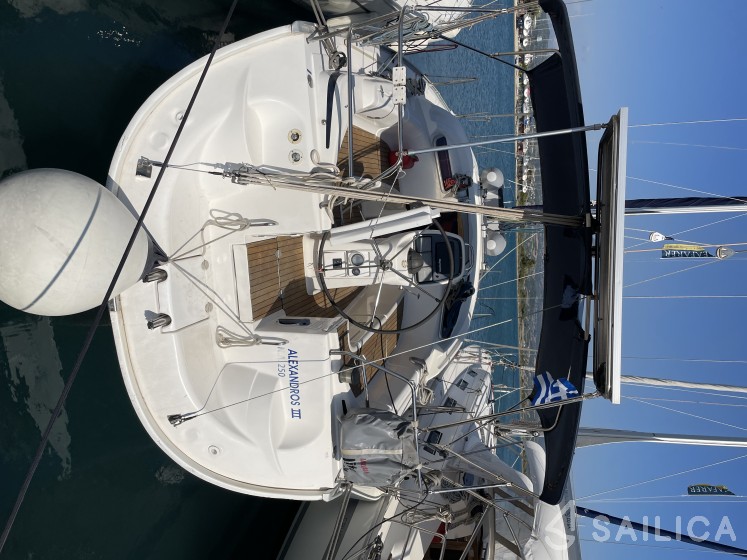 Bavaria 37 Cruiser - Yacht Charter Sailica