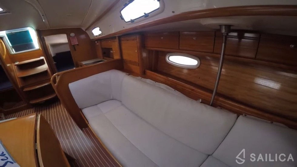 Bavaria 37 Cruiser - Yacht Charter Sailica
