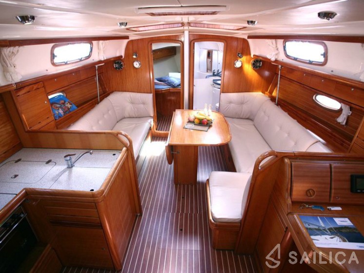 Bavaria 37 Cruiser - Yacht Charter Sailica