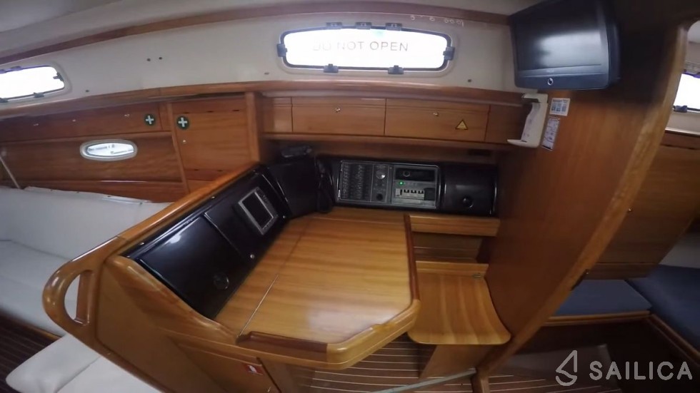 Bavaria 37 Cruiser - Yacht Charter Sailica