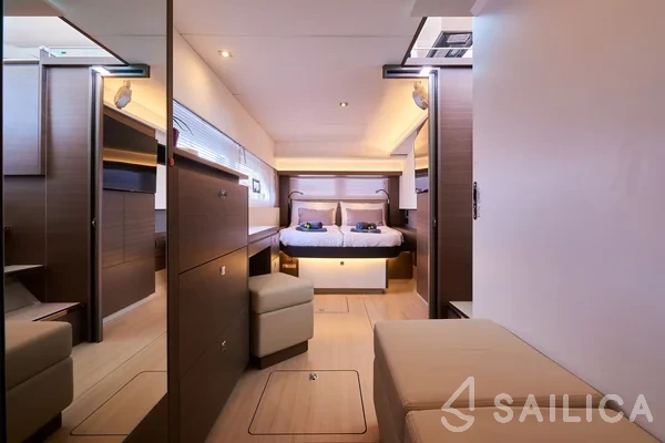 Leopard 53 - Yacht Charter Sailica