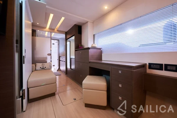 Leopard 53 - Yacht Charter Sailica